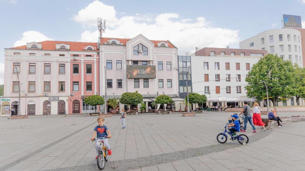 Fontana Apartmani Free Parking Tuzla Extérieur photo
